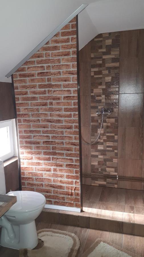 Pensiunea Casa Godja Văleni Exteriör bild
